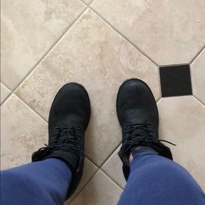 Black timberland boots